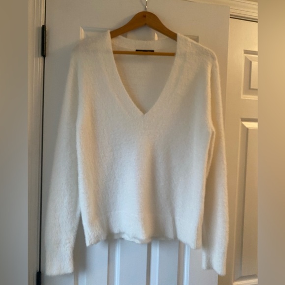Banana Republic Angora Style V Neck Sweater Size M - Picture 1 of 5